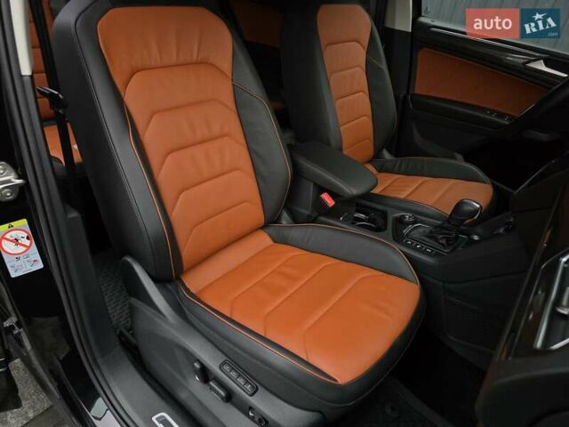 Черный Фольксваген Тигуан, объемом двигателя 2 л и пробегом 199 тыс. км за 31000 $, фото 107 на Automoto.ua