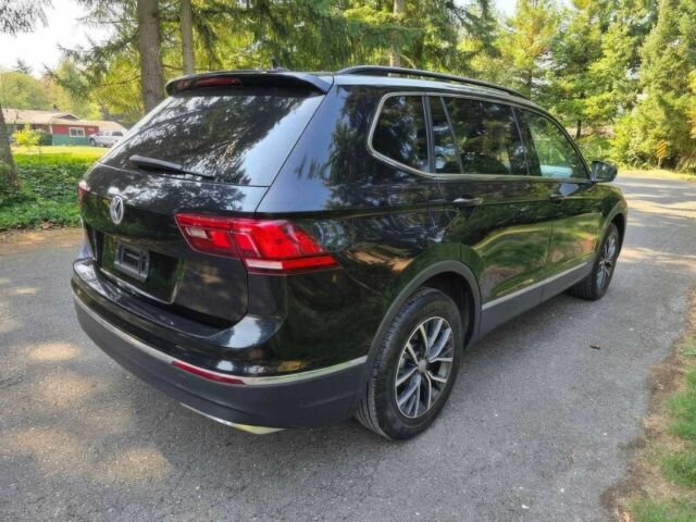 Черный Фольксваген Тигуан, объемом двигателя 2 л и пробегом 42 тыс. км за 17200 $, фото 4 на Automoto.ua