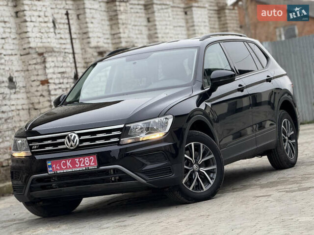 Черный Фольксваген Тигуан, объемом двигателя 1.98 л и пробегом 70 тыс. км за 17400 $, фото 4 на Automoto.ua