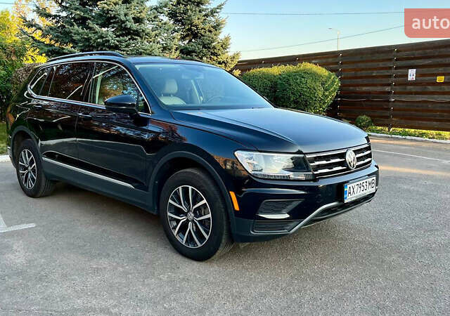 Чорний Фольксваген Тігуан, об'ємом двигуна 1.98 л та пробігом 41 тис. км за 22500 $, фото 8 на Automoto.ua