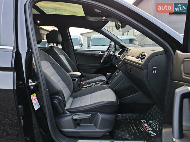 Черный Фольксваген Тигуан, объемом двигателя 2 л и пробегом 177 тыс. км за 32999 $, фото 67 на Automoto.ua