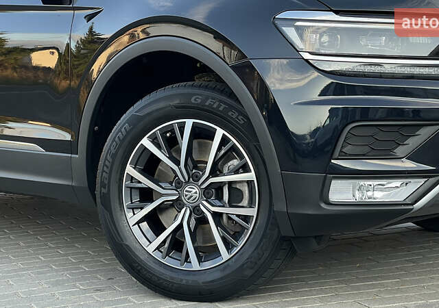 Черный Фольксваген Тигуан, объемом двигателя 2 л и пробегом 170 тыс. км за 18799 $, фото 21 на Automoto.ua