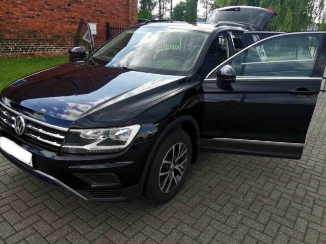 Черный Фольксваген Тигуан, объемом двигателя 2 л и пробегом 46 тыс. км за 17790 $, фото 6 на Automoto.ua