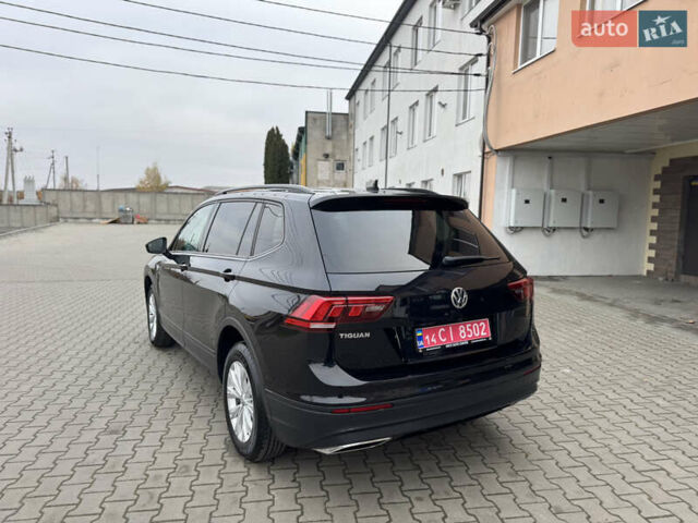 Чорний Фольксваген Тігуан, об'ємом двигуна 2 л та пробігом 232 тис. км за 14200 $, фото 13 на Automoto.ua