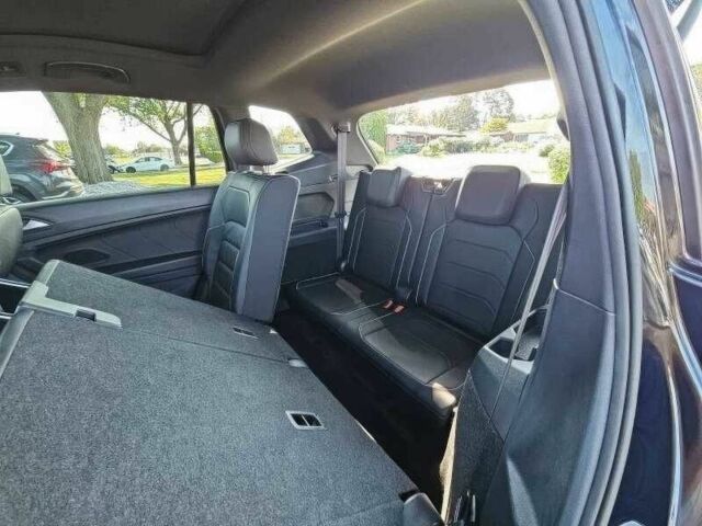 Черный Фольксваген Тигуан, объемом двигателя 2 л и пробегом 45 тыс. км за 11000 $, фото 16 на Automoto.ua