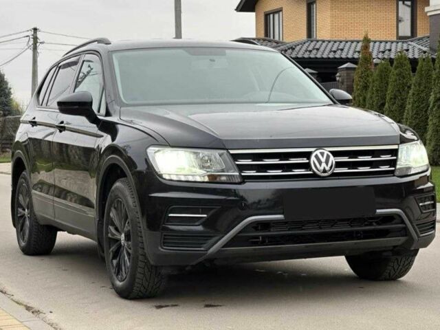Черный Фольксваген Тигуан, объемом двигателя 2 л и пробегом 184 тыс. км за 18500 $, фото 8 на Automoto.ua