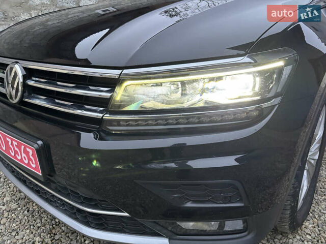 Черный Фольксваген Тигуан, объемом двигателя 2 л и пробегом 227 тыс. км за 24100 $, фото 5 на Automoto.ua