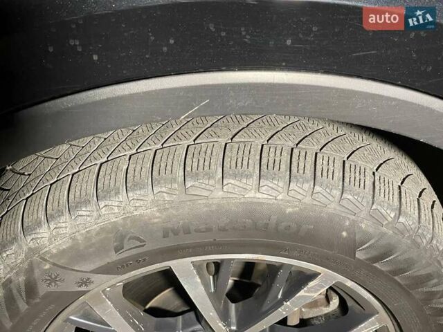 Черный Фольксваген Тигуан, объемом двигателя 2 л и пробегом 107 тыс. км за 19900 $, фото 15 на Automoto.ua