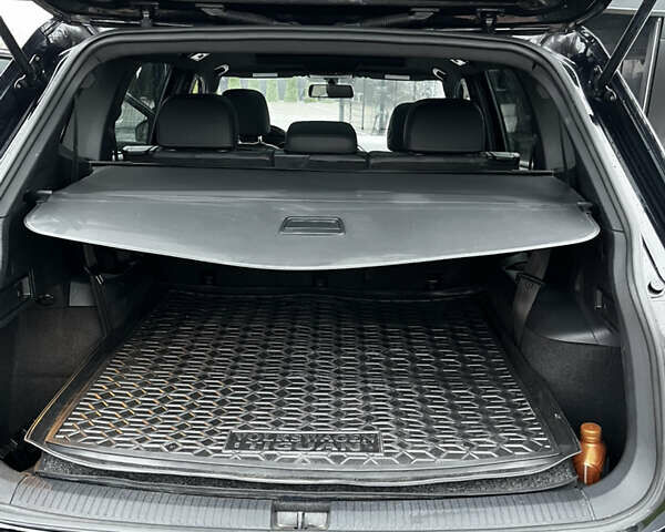 Чорний Фольксваген Тігуан, об'ємом двигуна 1.98 л та пробігом 133 тис. км за 21500 $, фото 17 на Automoto.ua