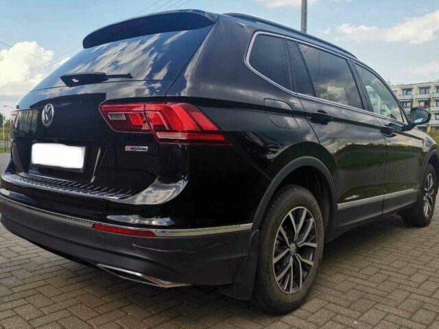 Черный Фольксваген Тигуан, объемом двигателя 2 л и пробегом 46 тыс. км за 17790 $, фото 4 на Automoto.ua