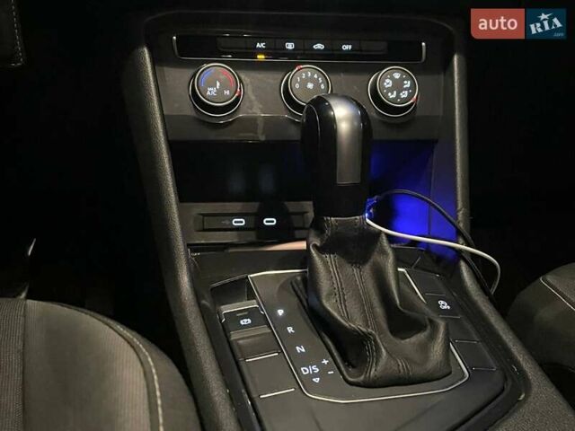 Черный Фольксваген Тигуан, объемом двигателя 2 л и пробегом 107 тыс. км за 19900 $, фото 22 на Automoto.ua