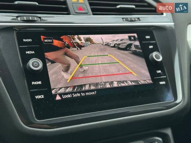 Черный Фольксваген Тигуан, объемом двигателя 2 л и пробегом 81 тыс. км за 19990 $, фото 29 на Automoto.ua