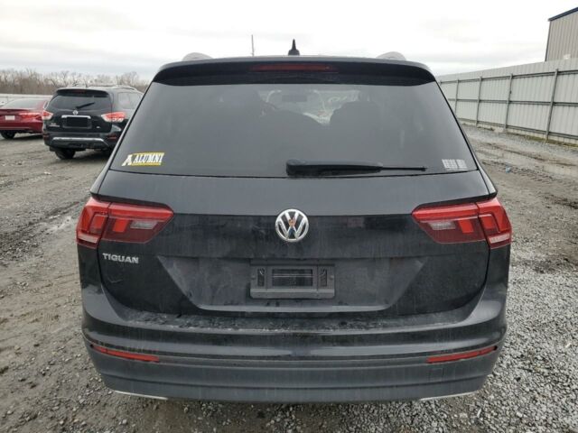 Чорний Фольксваген Тігуан, об'ємом двигуна 2 л та пробігом 112 тис. км за 8300 $, фото 4 на Automoto.ua