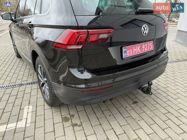 Чорний Фольксваген Тігуан, об'ємом двигуна 2 л та пробігом 228 тис. км за 26900 $, фото 7 на Automoto.ua