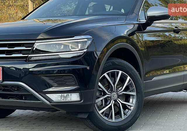 Черный Фольксваген Тигуан, объемом двигателя 2 л и пробегом 170 тыс. км за 18799 $, фото 6 на Automoto.ua