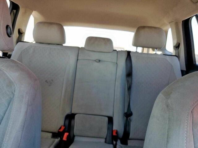 Черный Фольксваген Тигуан, объемом двигателя 0 л и пробегом 88 тыс. км за 4500 $, фото 9 на Automoto.ua