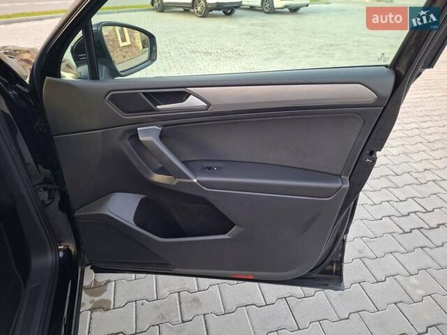 Черный Фольксваген Тигуан, объемом двигателя 1.98 л и пробегом 177 тыс. км за 26200 $, фото 23 на Automoto.ua