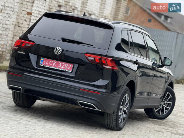 Черный Фольксваген Тигуан, объемом двигателя 1.98 л и пробегом 70 тыс. км за 17400 $, фото 23 на Automoto.ua