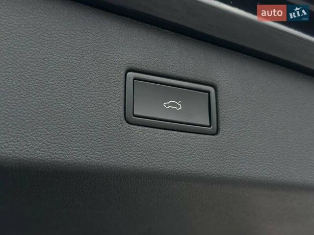 Черный Фольксваген Тигуан, объемом двигателя 2 л и пробегом 81 тыс. км за 19990 $, фото 9 на Automoto.ua