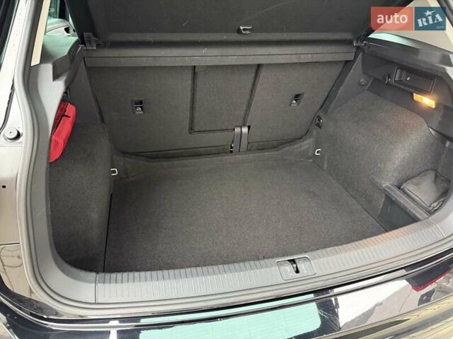 Чорний Фольксваген Тігуан, об'ємом двигуна 2 л та пробігом 228 тис. км за 26900 $, фото 53 на Automoto.ua