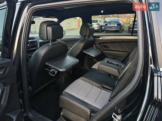 Черный Фольксваген Тигуан, объемом двигателя 2 л и пробегом 177 тыс. км за 32999 $, фото 58 на Automoto.ua