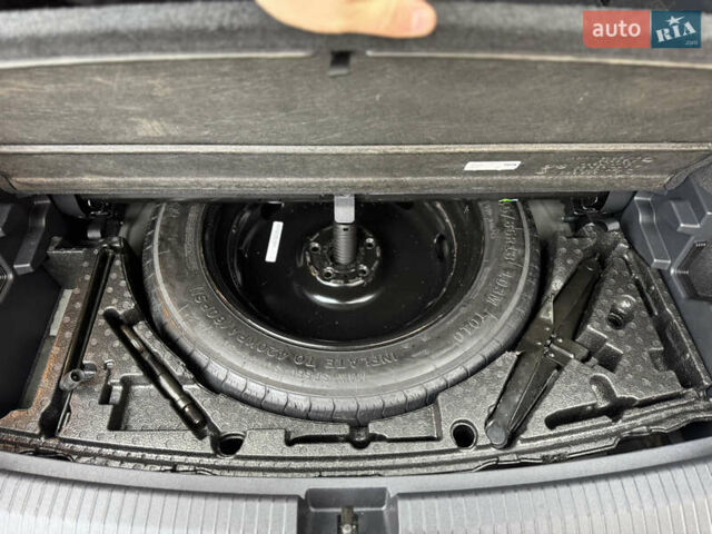 Черный Фольксваген Тигуан, объемом двигателя 2 л и пробегом 232 тыс. км за 14300 $, фото 36 на Automoto.ua