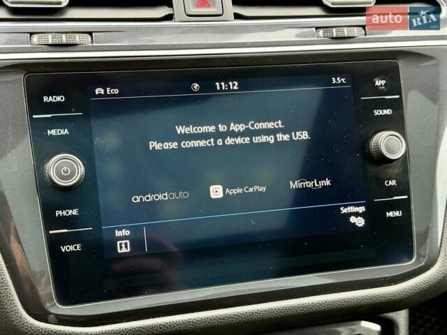 Чорний Фольксваген Тігуан, об'ємом двигуна 1.98 л та пробігом 141 тис. км за 24700 $, фото 18 на Automoto.ua