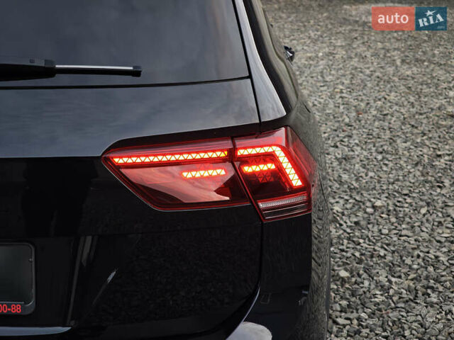 Черный Фольксваген Тигуан, объемом двигателя 2 л и пробегом 177 тыс. км за 32999 $, фото 19 на Automoto.ua