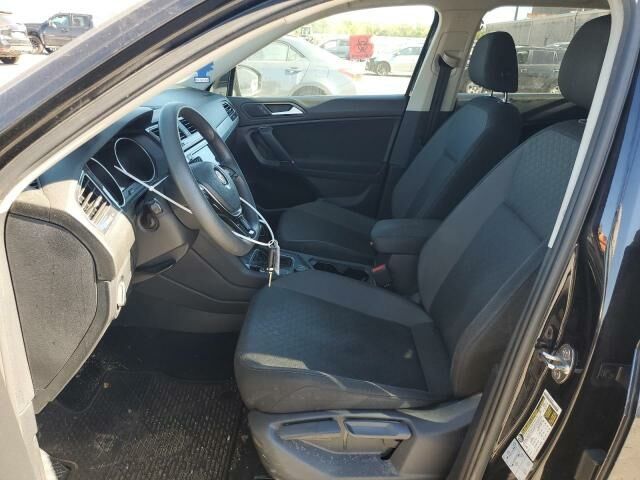 Черный Фольксваген Тигуан, объемом двигателя 2 л и пробегом 210 тыс. км за 12950 $, фото 6 на Automoto.ua