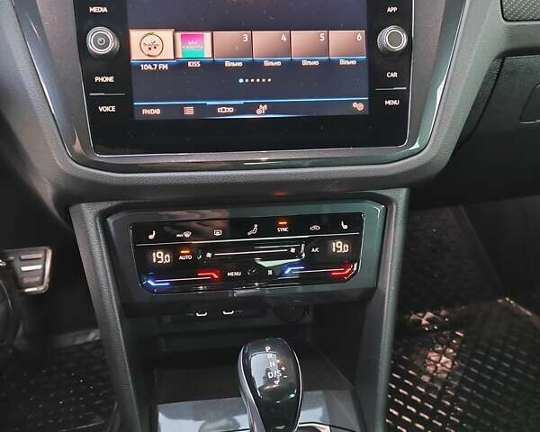 Черный Фольксваген Тигуан, объемом двигателя 1.97 л и пробегом 148 тыс. км за 35900 $, фото 22 на Automoto.ua