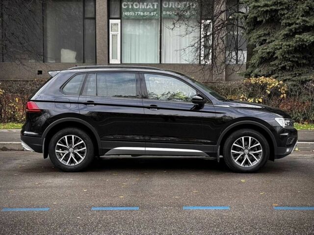 Чорний Фольксваген Тігуан, об'ємом двигуна 2 л та пробігом 134 тис. км за 22000 $, фото 6 на Automoto.ua