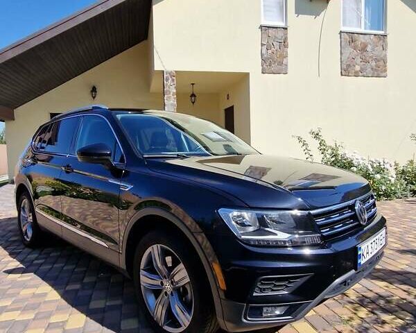 Черный Фольксваген Тигуан, объемом двигателя 1.98 л и пробегом 44 тыс. км за 24900 $, фото 4 на Automoto.ua