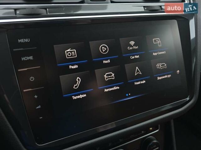 Черный Фольксваген Тигуан, объемом двигателя 2 л и пробегом 199 тыс. км за 31000 $, фото 56 на Automoto.ua