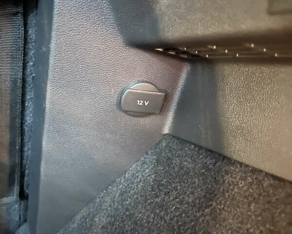 Черный Фольксваген Тигуан, объемом двигателя 1.98 л и пробегом 65 тыс. км за 41500 $, фото 17 на Automoto.ua