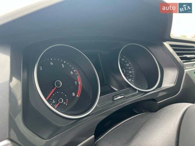 Черный Фольксваген Тигуан, объемом двигателя 2 л и пробегом 168 тыс. км за 17440 $, фото 13 на Automoto.ua