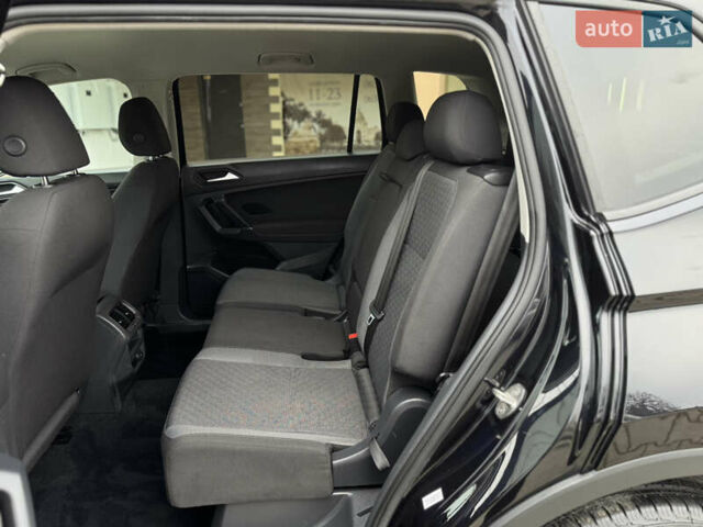 Чорний Фольксваген Тігуан, об'ємом двигуна 2 л та пробігом 232 тис. км за 14200 $, фото 33 на Automoto.ua