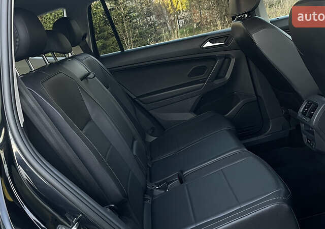 Черный Фольксваген Тигуан, объемом двигателя 2 л и пробегом 170 тыс. км за 18799 $, фото 73 на Automoto.ua