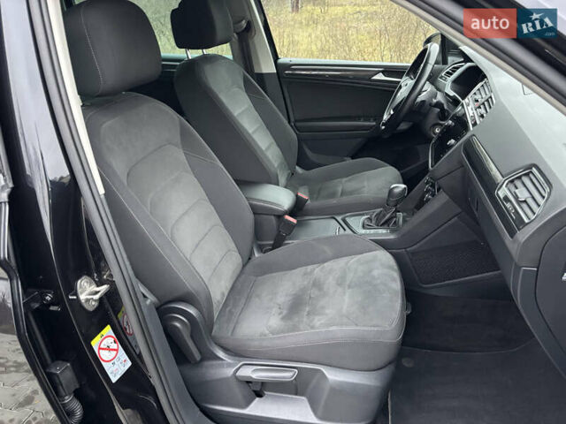 Черный Фольксваген Тигуан, объемом двигателя 2 л и пробегом 227 тыс. км за 24100 $, фото 25 на Automoto.ua