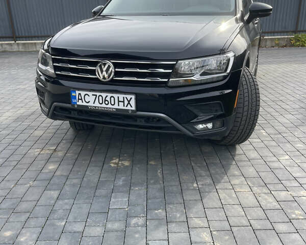 Черный Фольксваген Тигуан, объемом двигателя 1.98 л и пробегом 96 тыс. км за 25900 $, фото 1 на Automoto.ua