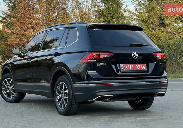 Черный Фольксваген Тигуан, объемом двигателя 2 л и пробегом 170 тыс. км за 18799 $, фото 41 на Automoto.ua