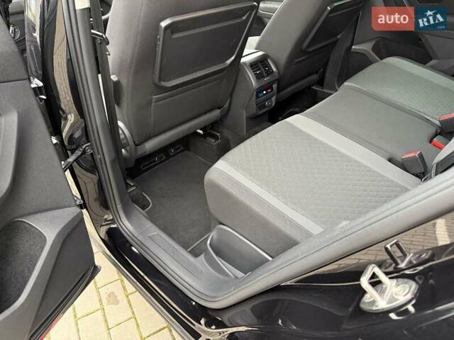 Чорний Фольксваген Тігуан, об'ємом двигуна 2 л та пробігом 228 тис. км за 26900 $, фото 40 на Automoto.ua