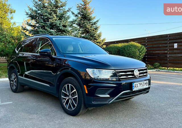 Чорний Фольксваген Тігуан, об'ємом двигуна 1.98 л та пробігом 41 тис. км за 22500 $, фото 1 на Automoto.ua