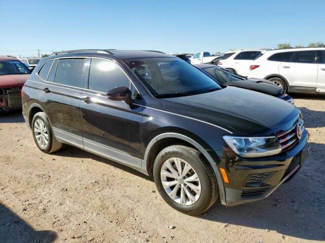 Черный Фольксваген Тигуан, объемом двигателя 0 л и пробегом 88 тыс. км за 4500 $, фото 3 на Automoto.ua