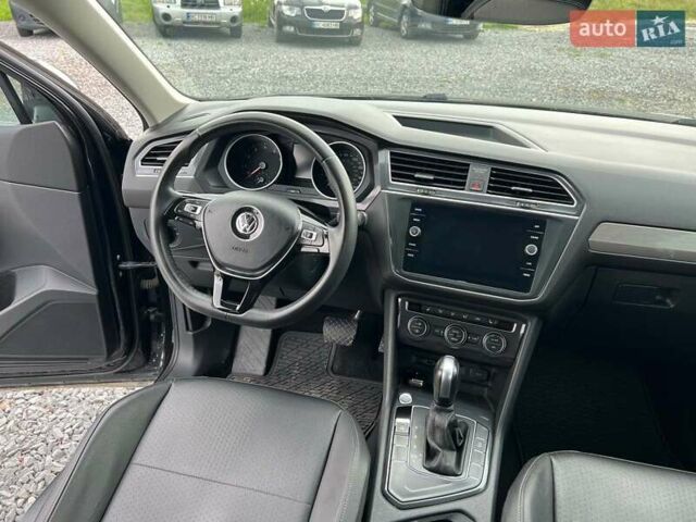 Черный Фольксваген Тигуан, объемом двигателя 2 л и пробегом 168 тыс. км за 17440 $, фото 26 на Automoto.ua