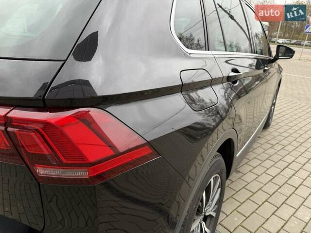 Чорний Фольксваген Тігуан, об'ємом двигуна 2 л та пробігом 228 тис. км за 26900 $, фото 14 на Automoto.ua