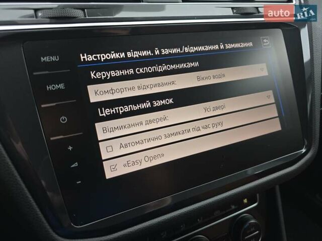 Черный Фольксваген Тигуан, объемом двигателя 2 л и пробегом 199 тыс. км за 31000 $, фото 59 на Automoto.ua