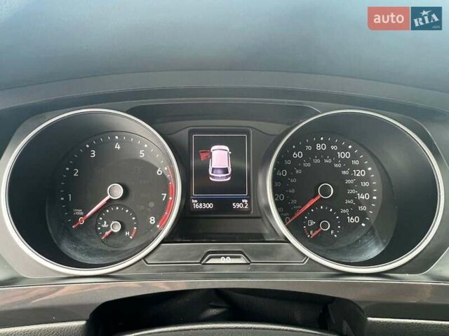 Черный Фольксваген Тигуан, объемом двигателя 2 л и пробегом 168 тыс. км за 17440 $, фото 12 на Automoto.ua