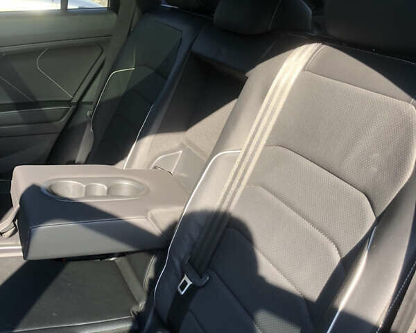 Черный Фольксваген Тигуан, объемом двигателя 1.98 л и пробегом 75 тыс. км за 34699 $, фото 10 на Automoto.ua