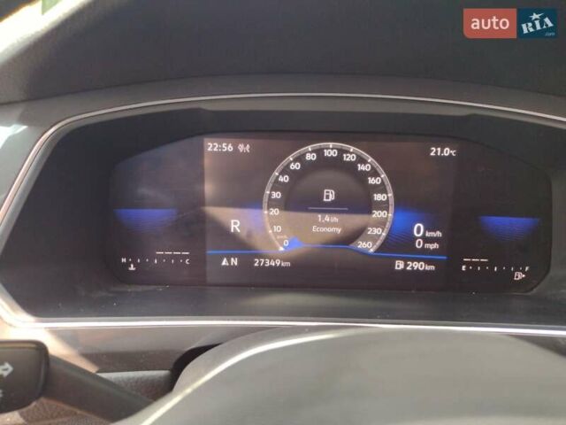 Черный Фольксваген Тигуан, объемом двигателя 2 л и пробегом 27 тыс. км за 25600 $, фото 3 на Automoto.ua