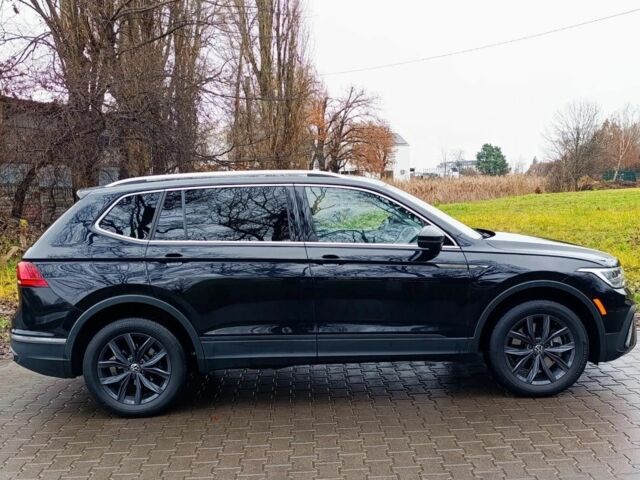 Черный Фольксваген Тигуан, объемом двигателя 0 л и пробегом 66 тыс. км за 13999 $, фото 3 на Automoto.ua